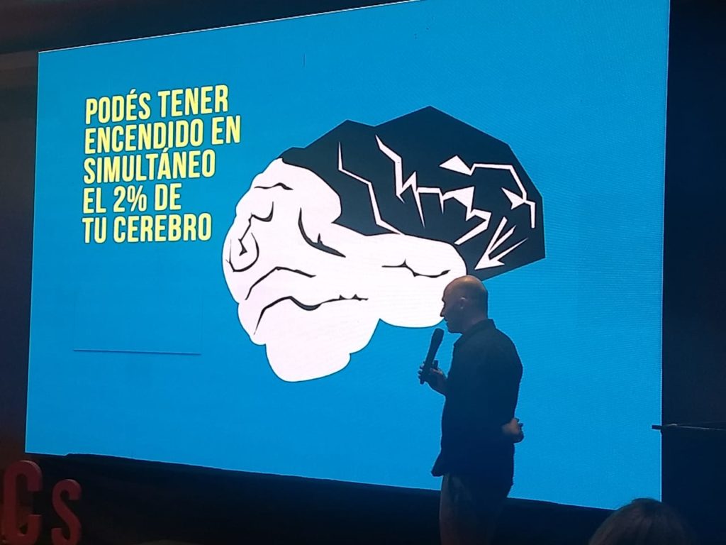 Contratar a Estanislao Bachrach