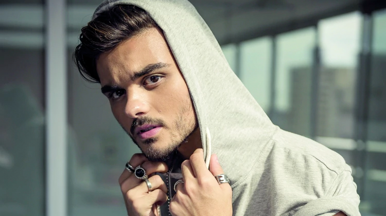 abraham mateo contratacione