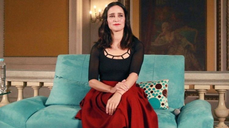 contrata a julieta venegas