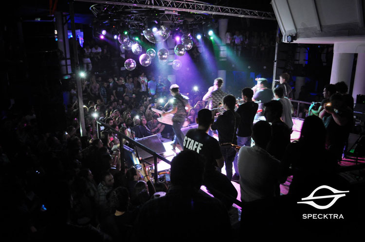 Los Totora en Spektra Disco, Pergamino