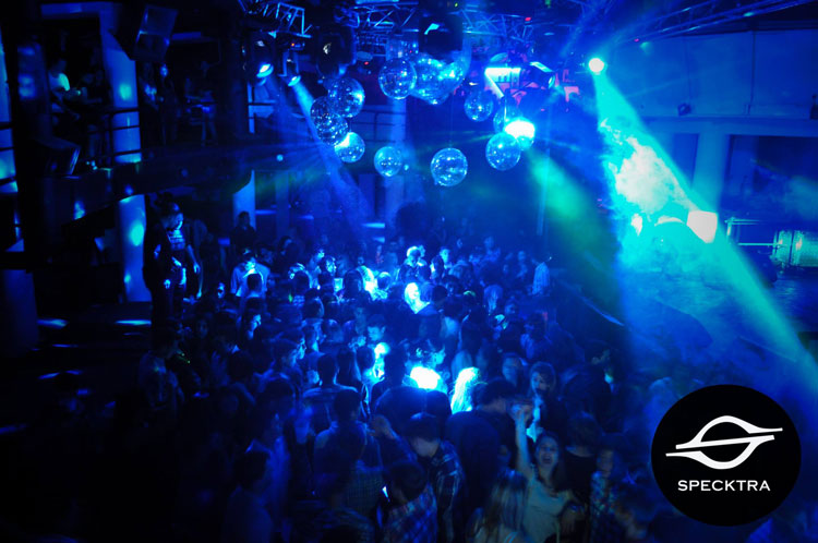 Los Totora en Spektra Disco, Pergamino