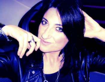 Contratacion de Anita Dominguez Contratar a Anita Dominguez