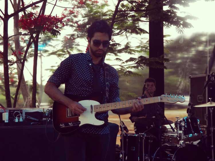 Contratar a Bossa n' Stones