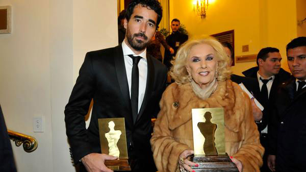 Contratar a Mirtha Legrand