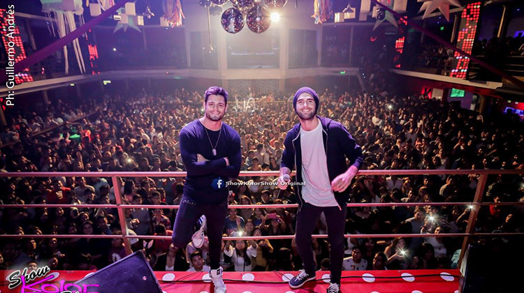 Contratar a Lucas Velazco y Nicolás Furtado