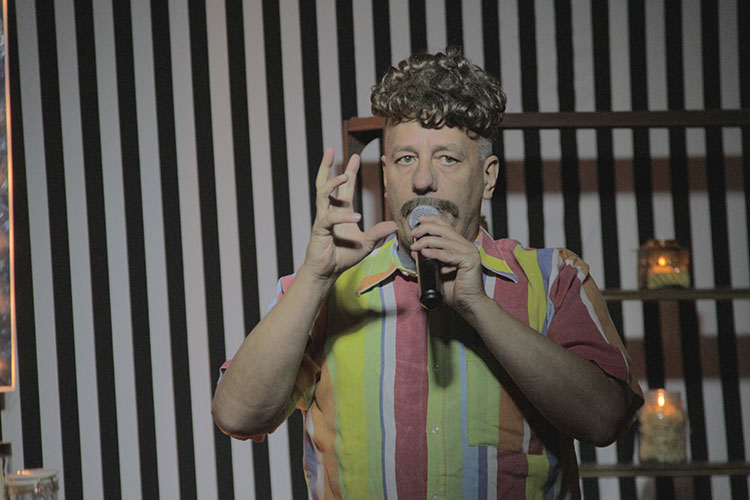 Contratar a Yayo y Humoristas