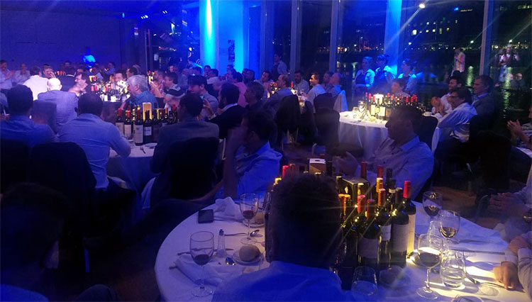 Contratar Humoristas