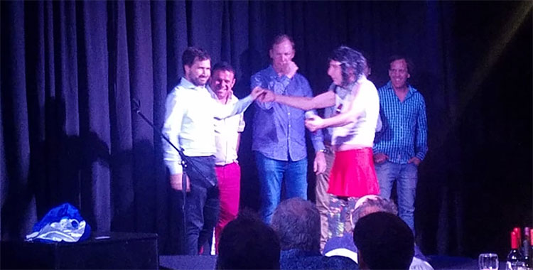 Contratar Humoristas