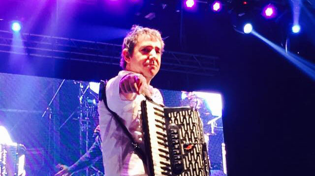 Los Alonsitos en el festejo del 25 de Mayo en Guernica