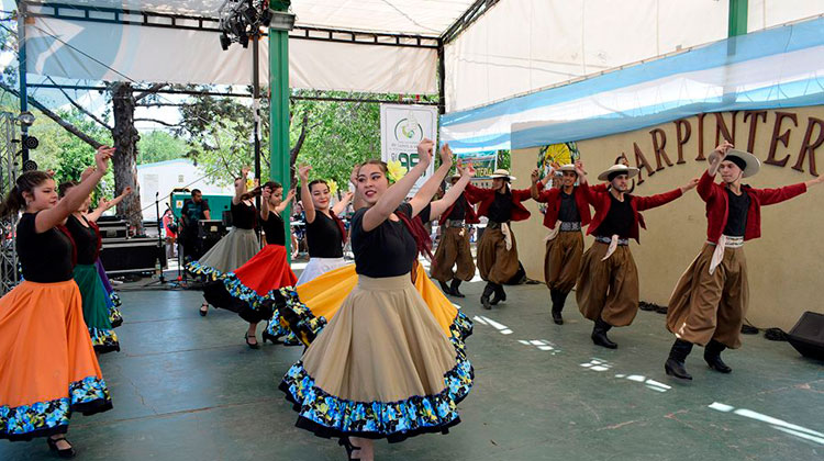 Contratar a Los cantores del Alba