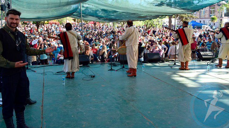 Contratar a Los cantores del Alba