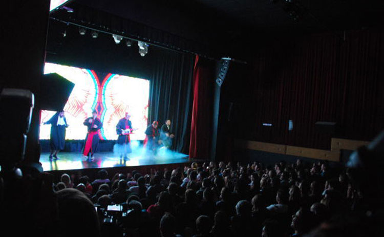 Peligro Sin Codificar arrasó en su debut teatral!