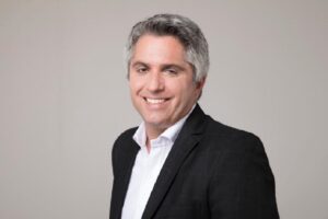 Contratar a Maximiliano Montenegro