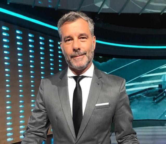 Contratar a Miguel Bossio