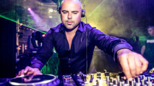 Contratar a Juan Magán