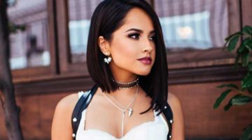 Contrataciones Becky G