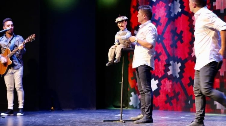 contratar a pirulo y mauro