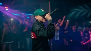 contratar a alejo isaak