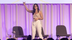 contratar a sofia contreras