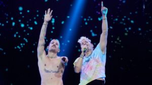 contratar a mau y ricky