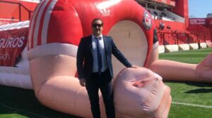 contratar a damian manusovich