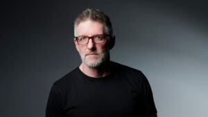 Contratar a Luis Novaresio
