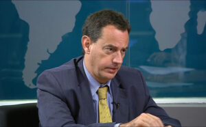 Contratar  a Martín Dinatale