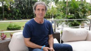 contratar a oscar ruggeri