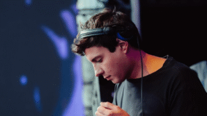 DJ Tomás Saenz